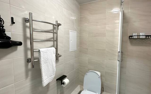 Studiya na Romanovskoy Apartments