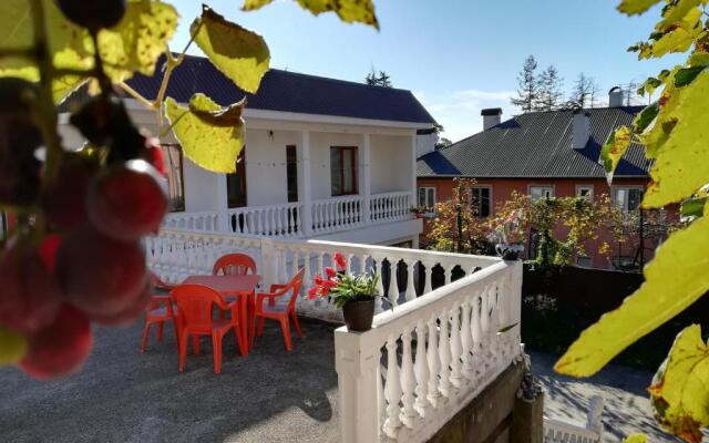 Aelo Guest House