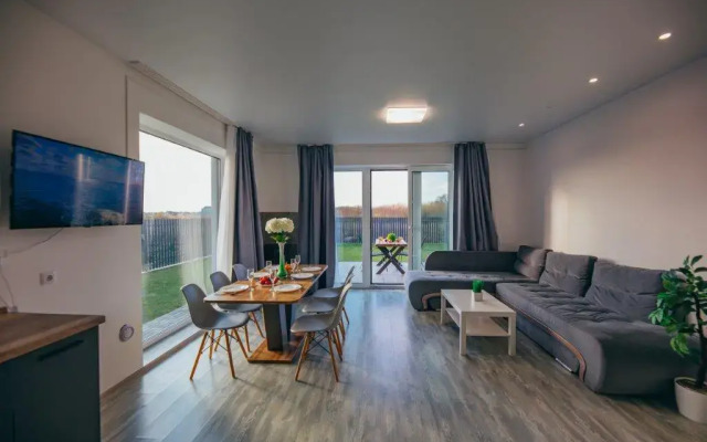 Na Beregu Morya Private house