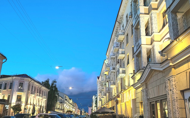 Apartments Komfortnaya Trekhkomnatnaya  Kvartira V Samom Serdtse Minska