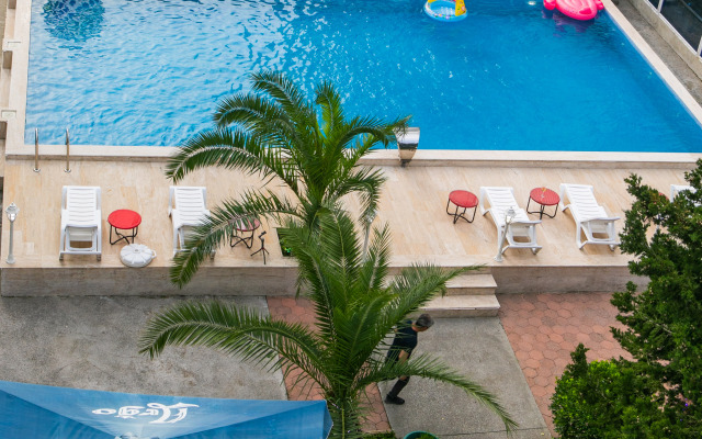 Hotel Beach House  Batumi