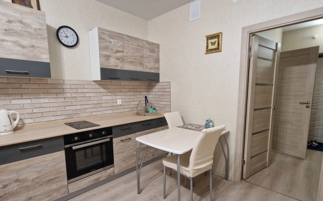 Na Neftyanikov 7 Flat