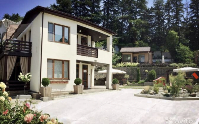 2 V Chastnom Dome Apartments