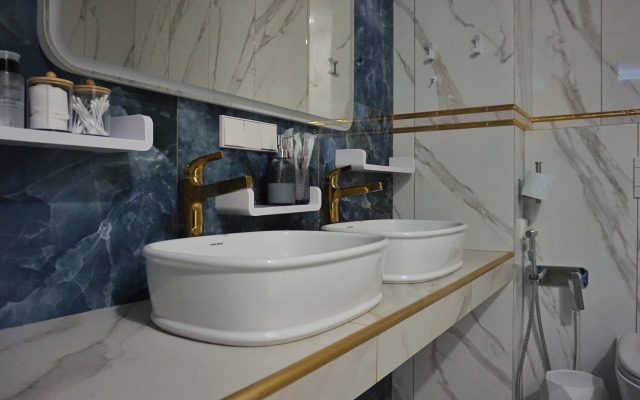 Prostornaya Treshka Flat