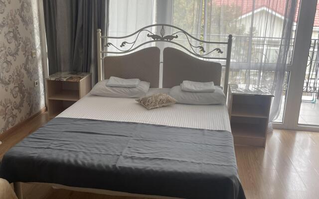 Gostevoy Dom Maro Guest House