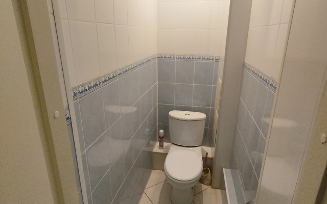 Na Lesotekhnikuma 26/2 Vblizi ot TRC Planeta Flat
