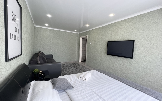 Na Naberezhnoy Apartaments
