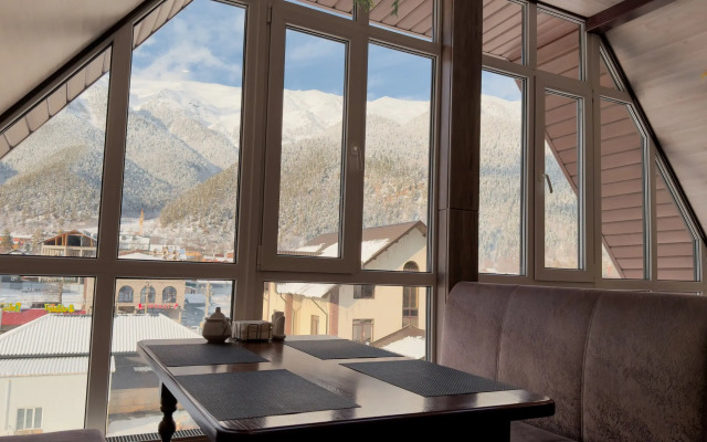 Отель Кавказ