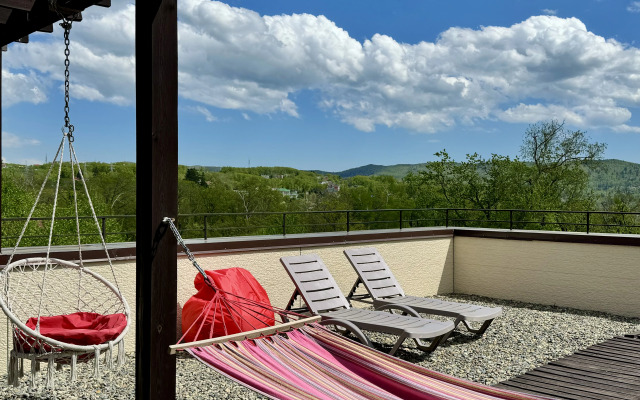 Semeynye Dvukhkomnatnye S Terrasoy Na Glavnaya 21K Apartments
