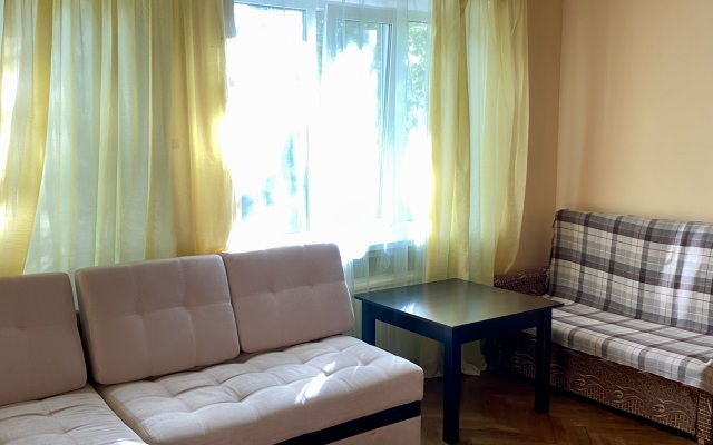 V Dvukh Minutakh Ot Vredena Flat