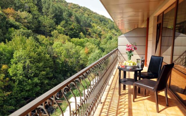 Aghveran Ararat Resort Hotel