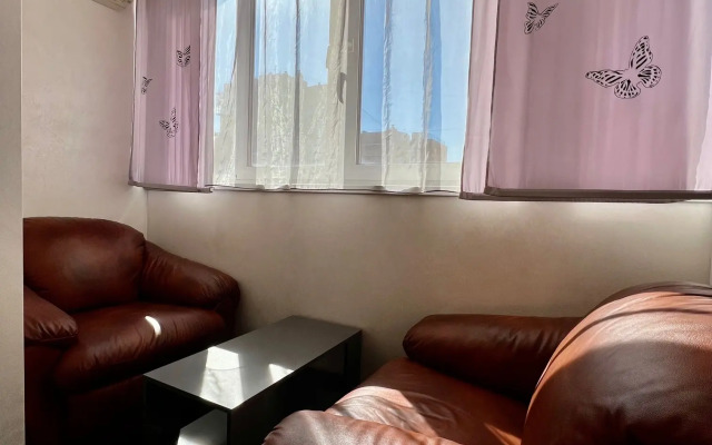 Апартаменты   Доступно на Уральской 95