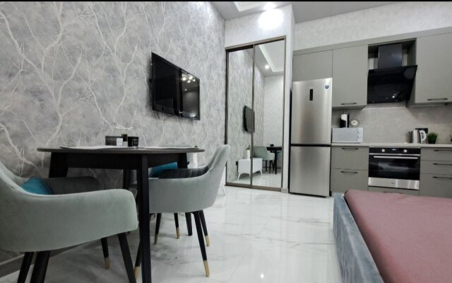 Apartments v Tsentre Sochi na Ulitse Roz
