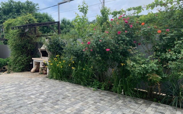 Dzhuliya Guest House