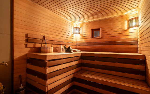 Частный дом с русской баней и банным чаном