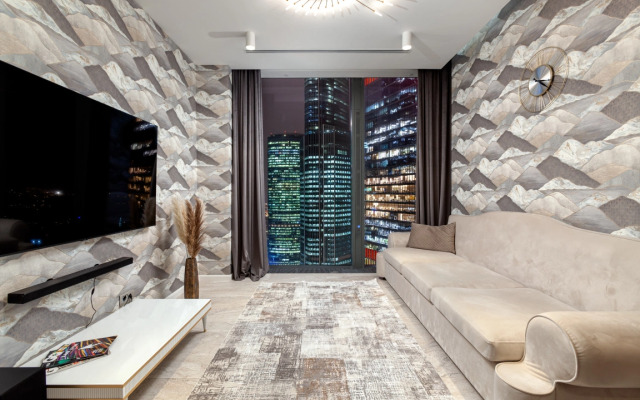 Трехкомнатный апартамент на 40 этаже