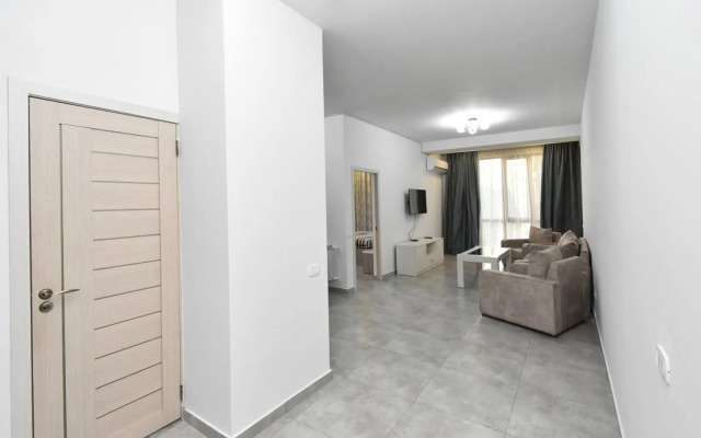 2-K v Novostroyke, Ulitsa Arama, Di412 Flat