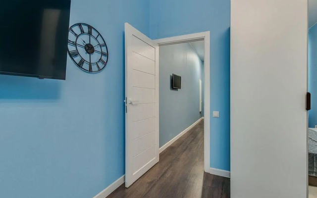 Квартира с Просторной Кухней и Дизайнерским Интерьером в Медведково