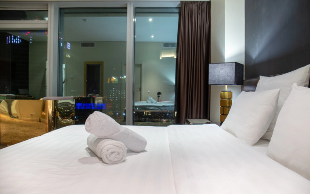 Rockmond 64 Junior Suite 6