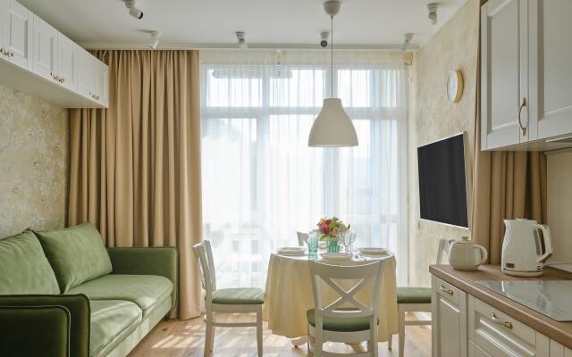 Svetlaya Kvartira Na Gaydara Flat