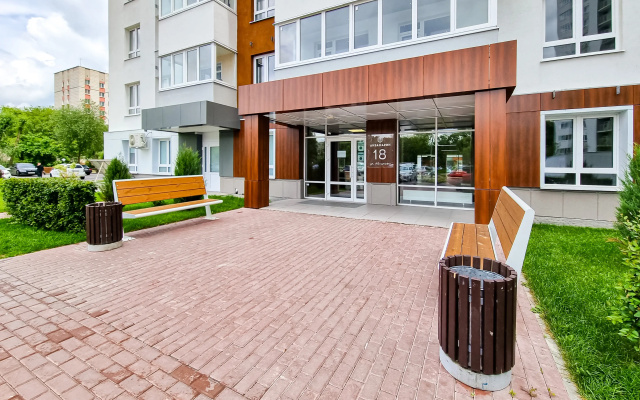 Apartamenty Brutal'nyj Lev na 23 etaze s panoramnym vidom na reku