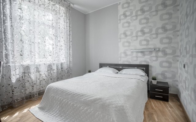 Vip 3-room on 45 Karl Marx Street Center Apartments