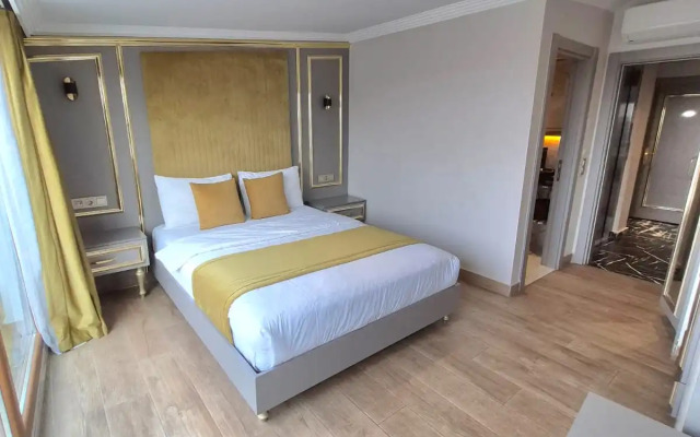 Отель Taksim La Marino