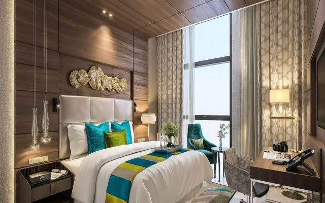 Holiday Inn Dubai Al-Maktoum Airport an IHG