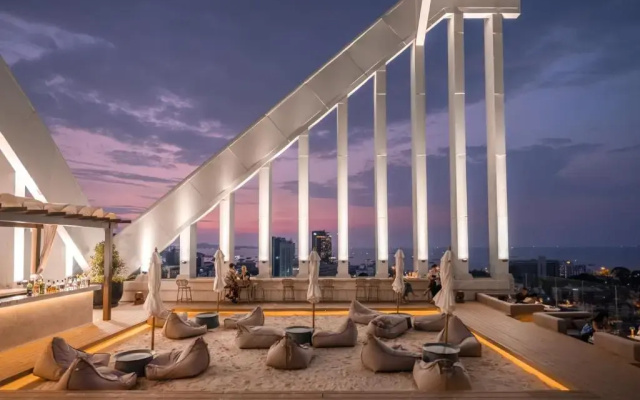 Arbour  And Residence Pattaya