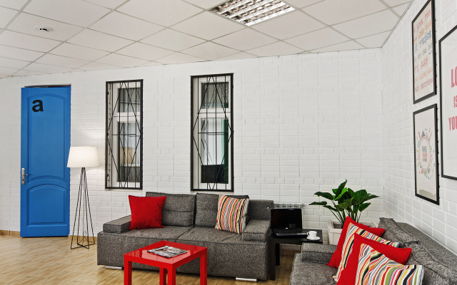 Maxi House Hostel