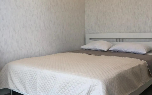 Uyutnaya V Hoste Flat