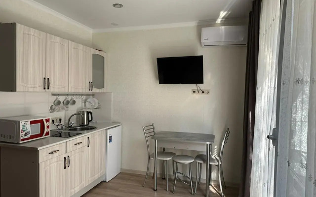 Uyutnaya u Morya Madrid Park Flat