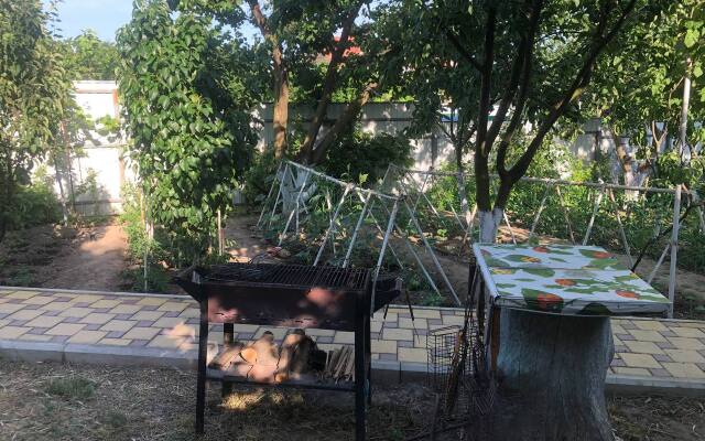 Leto Vsem Guest House