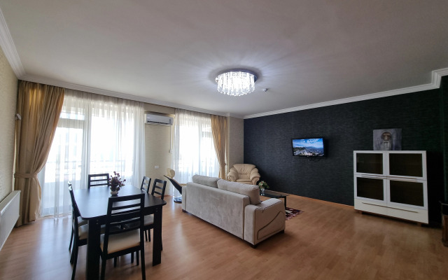 Isr Lux Apartments