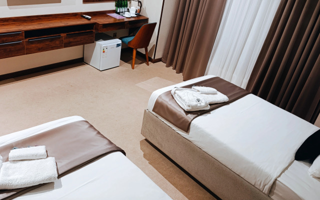 Violet Hotel