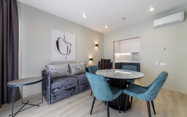 Apartments Luchezarny 1