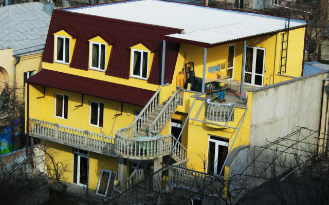 Eco-friendly Why Me Tbilisi Guest House