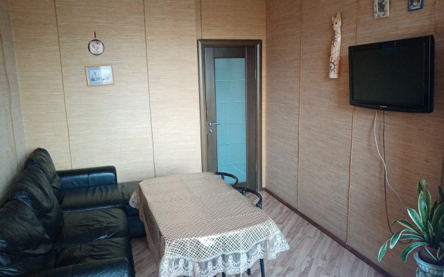 S 2-ya Spalnyamii Kukhney Flat