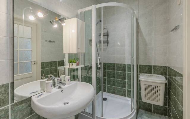 U Nevskogo Flat