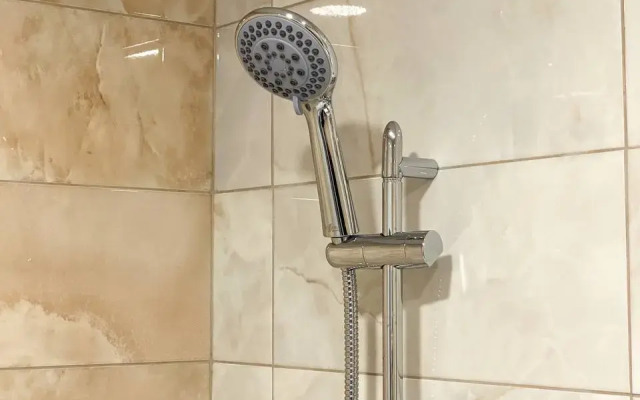 Апартаменты с двумя кроватями, балконом и ванной, 17 этаж