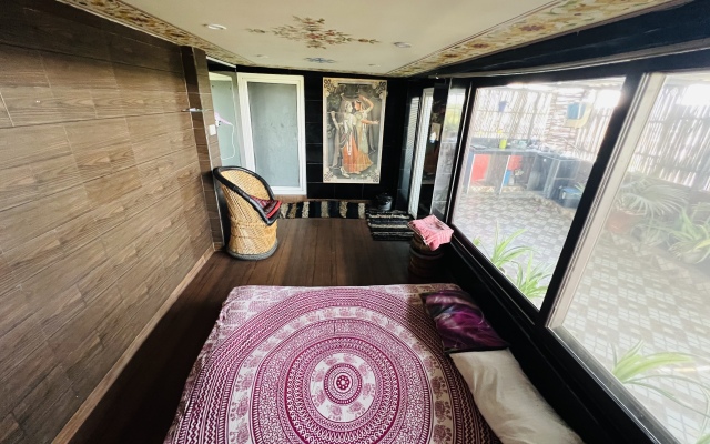 Bhoora House Hostel
