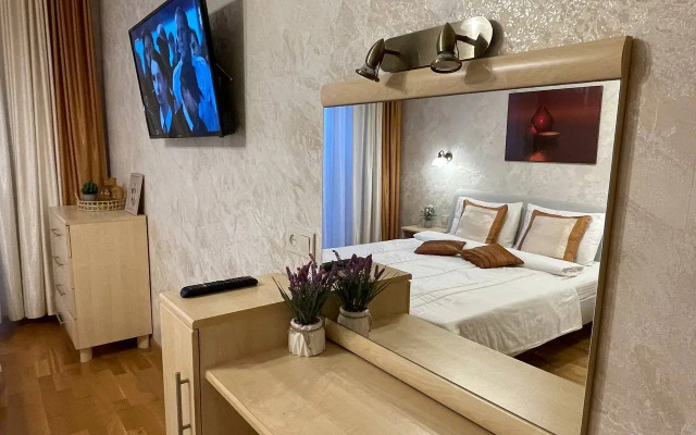 Dvuhkomnatnaya s saunoj u Verhnego ozera Flat