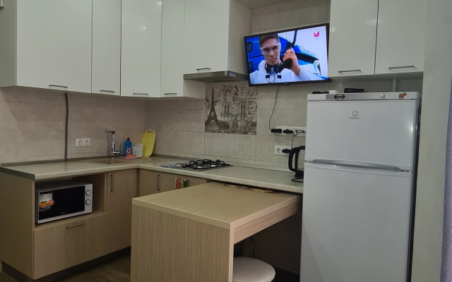 Na Beregu Chernogo Morya Flat