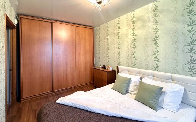 Апартаменты на 100летии 128а на 4х человек