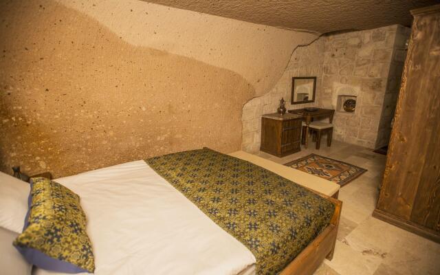 Helike Cave Suites