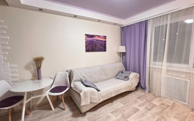Otlichnaya V Tsentre Noyabryska Flat