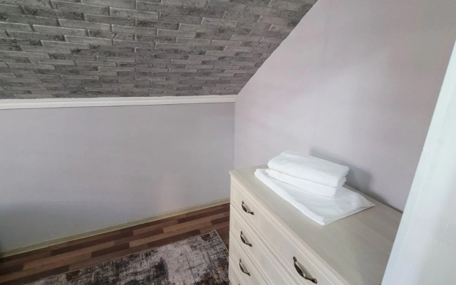 Апартаменты Двухуровневые апартаменты около музея ангелов