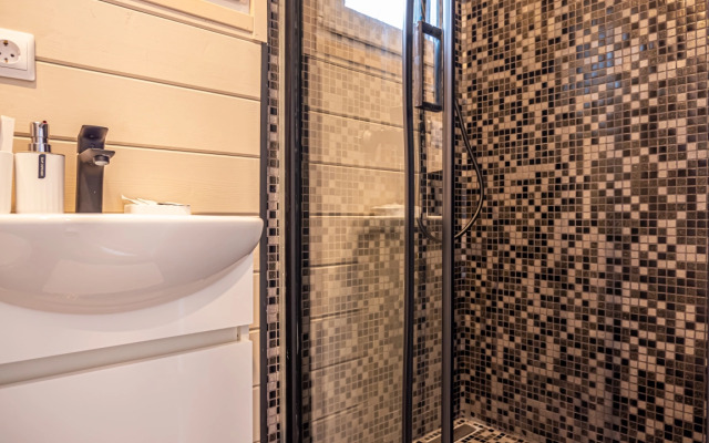 Коттедж Премиум с Терассой и Красивым Видом в Терсколе от Квартирукинг