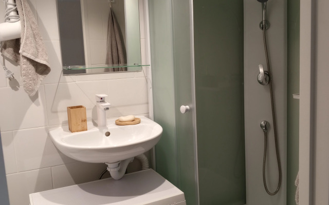 Стильная Студия с Антресолью в Историческом Центре