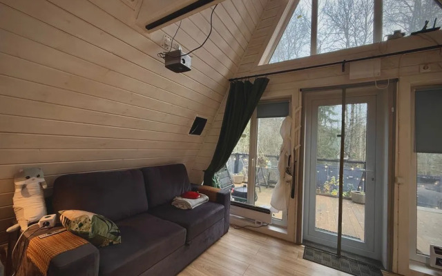 Частный дом с баней в лесу на берегу Истринского водохранилища